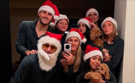 Selección Mexicana: Así festejó Santiago Giménez la Navidad 2025 