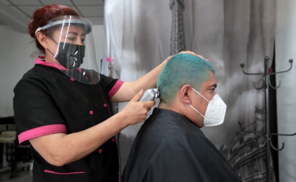 Sismo, mariachis y una noche con paramédicos, en las mejores fotos de la semana