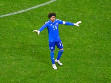 El fuerte mensaje de un periodista de Televisa a la afición: "Quien abuchea a Ochoa no merece ser mexicano"