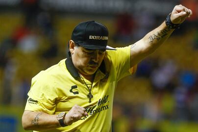 Maradona busca consagrarse en México como técnico