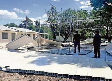 Vientos del Istmo tiran aulas provisionales de $426 mil en Juchitán