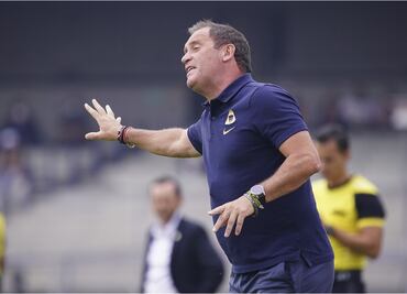 Andrés Lillini ante los abucheos de la afición de Pumas: “les pido paciencia”