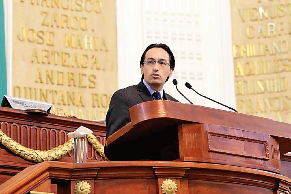 El diputado Andrés Atayde habló ante sus homólogos sobre los fondos para mejorar el transporte público y evitar pedir dinero a la Federación (ESPECIAL)