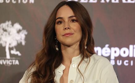 Camila Sodi "mete la panza" y enloquece a fans con traje de baño rojo 