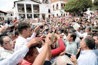EPN: reconstrucción y educación son prioridad  