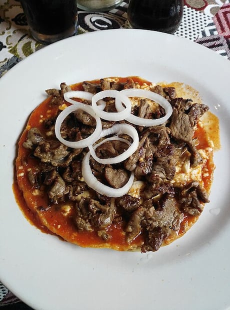 Otro ingrediente que se le puede agregar a las pellizcadas son frijoles. Foto: Wikimedia Commons