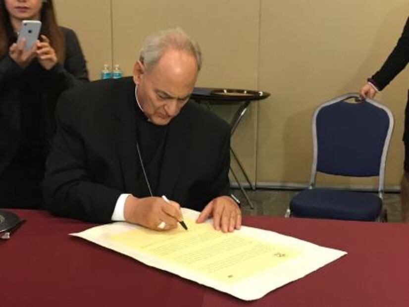 Líderes religiosos firman pacto contra esclavitud, prostitución y tráfico de órganos