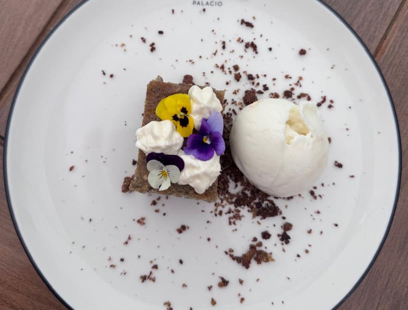 Su textura suave se acompaña con un helado de palomita de maíz con notas de caramelo. Foto: Rodrigo Guerrero. El Universal