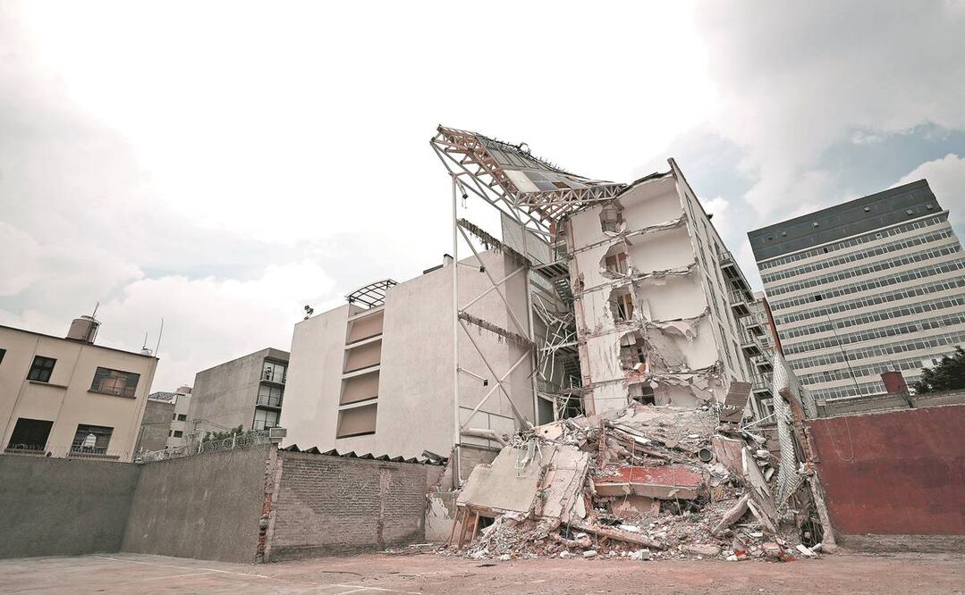 Autoridades indagan el uso de material de baja calidad para construir los inmuebles. Foto: ARCHIVO EL UNIVERSAL
