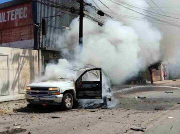 VIDEO: Explota camioneta cargada de pirotecnia en Tultepec
