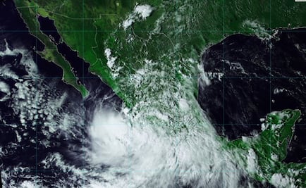 "Narda" se debilita a depresión tropical; suspenden clases en 4 estados