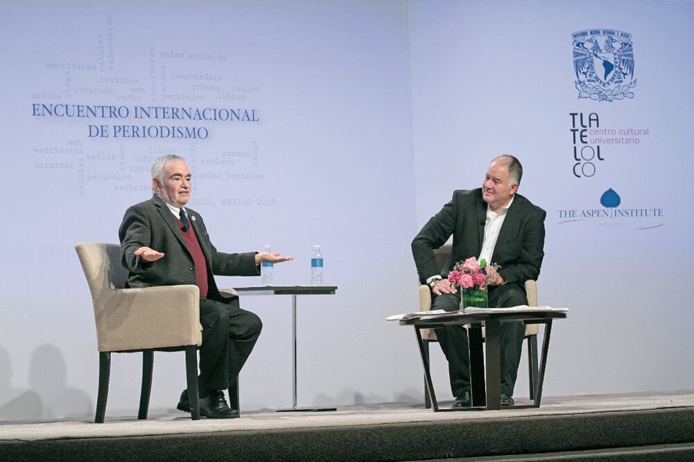 Los escritores Ignacio Solares y Héctor de Mauleón participaron en una de las mesas del Encuentro Internacional de Periodismo, que se realizó en el Centro Cultural Universitario Tlatelolco (IVÁN STEPHENS. EL UNIVERSAL)
