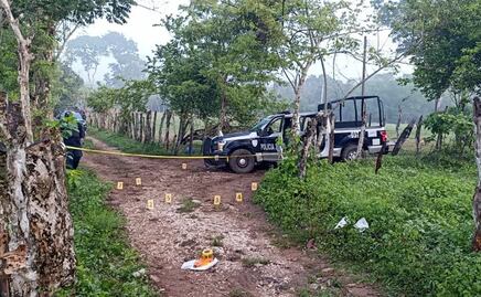 Sujetos armados golpean y desarman a policías municipales en Jalapa, Tabasco; atacantes viajaban en más de 10 vehículos