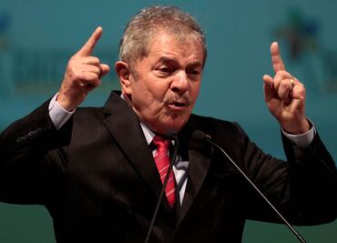 Denuncia Lula a 4 periodistas por reportaje sobre corrupción