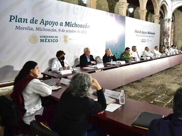Expresa AMLO respaldo total al gobernador de Michoacán, Alfredo Ramírez Bedolla