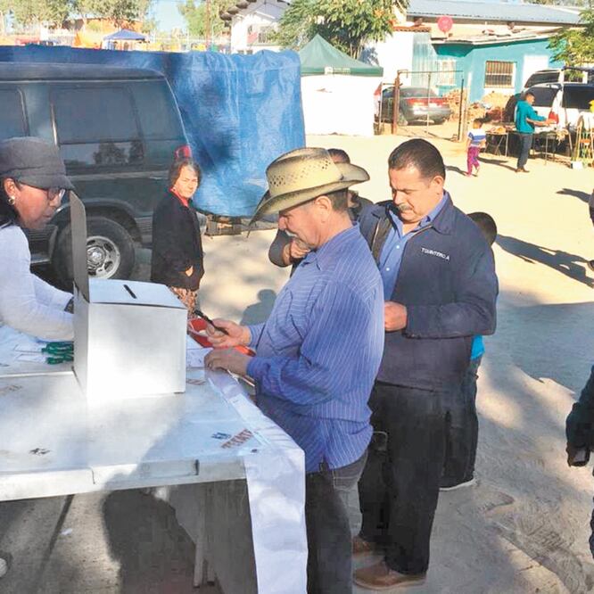Una de las características de esta consulta fue la baja participación de la gente, algunas personas se quejaron de que no era fácil ubicar las casillas. 