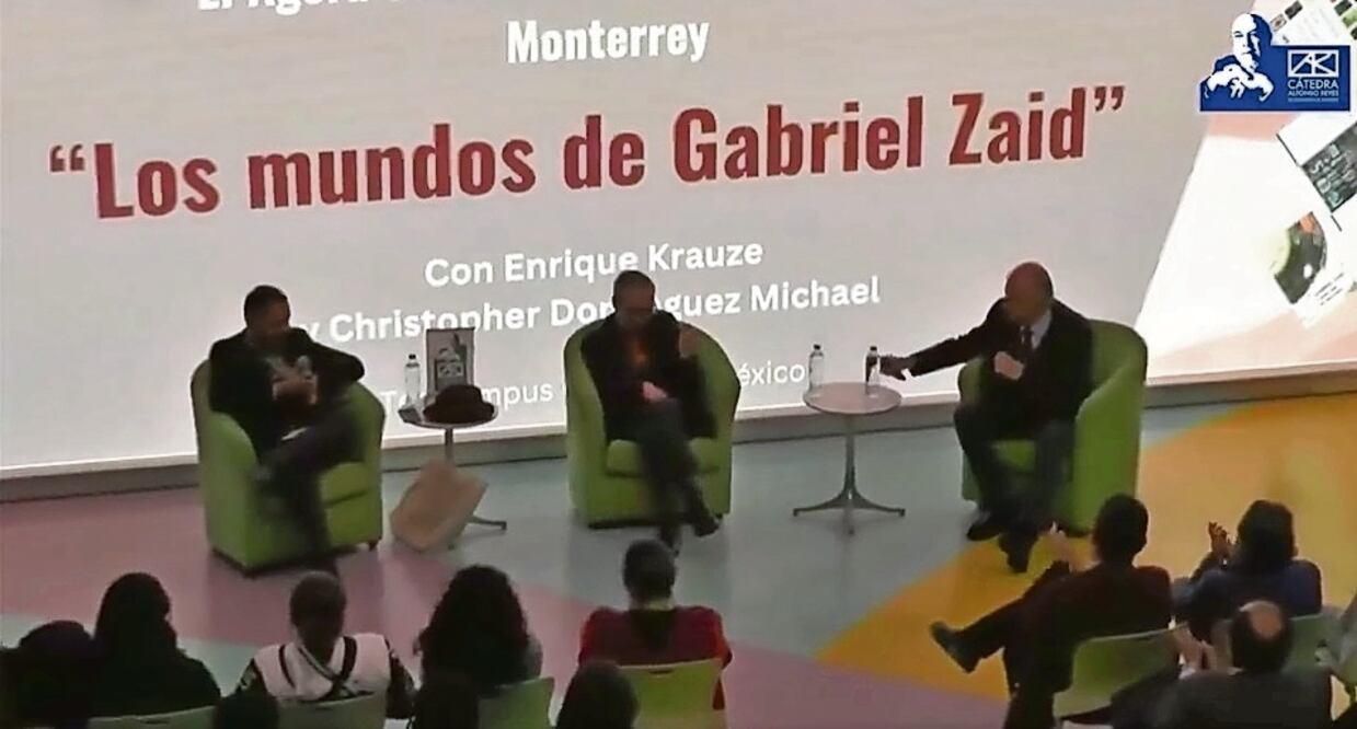 José Manuel Suárez Noriega moderó el conservatorio sobre Zaid. Foto: Facebook Cátedra Alfonso Reyes