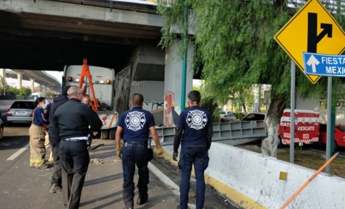 La Junta de Caminos puntualizó que el puente vehicular no sufrió daños y opera con normalidad. Foto: Especial