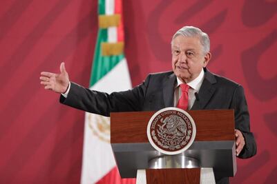 AMLO anuncia plan de emergencia para atender a niños con cáncer