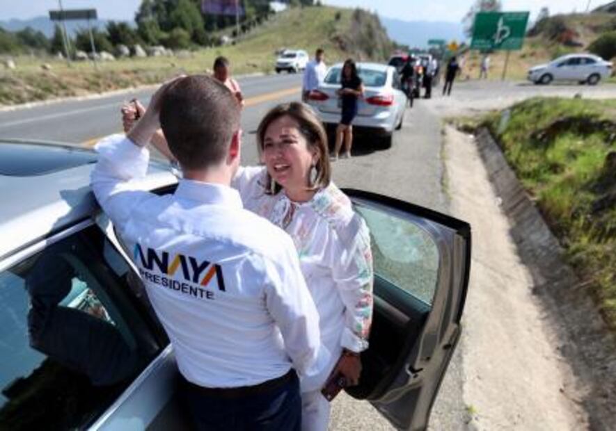 Ricardo Anaya queda atrapado en bloqueo carretero en Chiapas