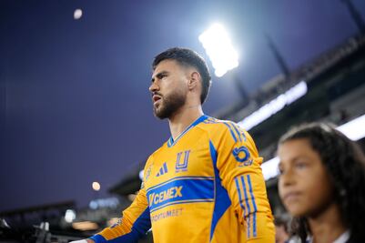 La Selección Mexicana llama a Juan José Purata de Tigres; se une al microciclo