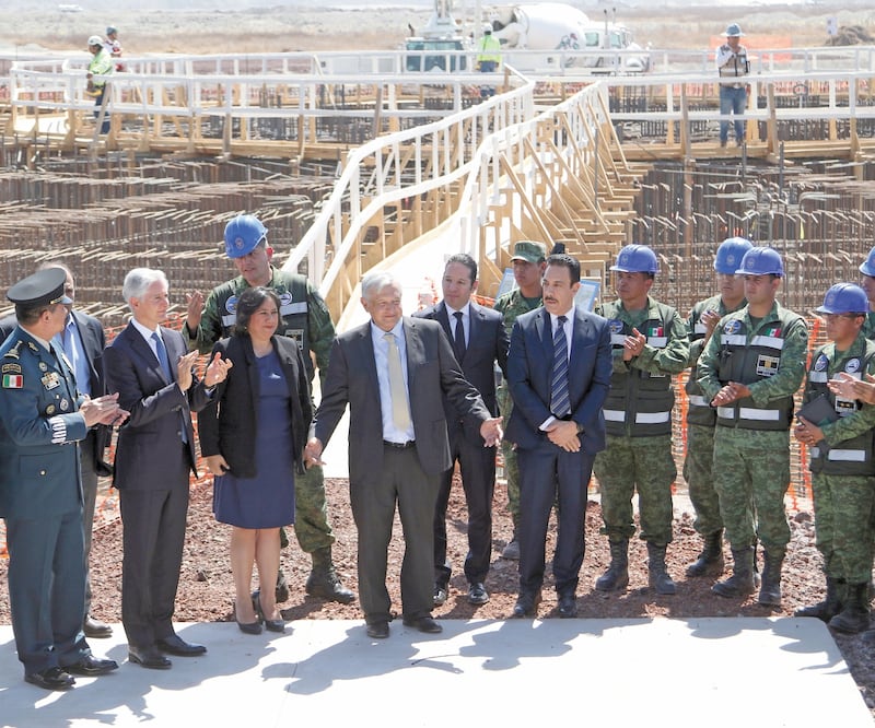 El presidente Andrés Manuel López Obrador encabezó la ceremonia del 105 aniversario de la Fuerza Aérea Mexicana y supervisó los trabajos de construcción del Aeropuerto Internacional General Felipe Ángeles. CARLOS MEJÍA. EL UNIVERSAL