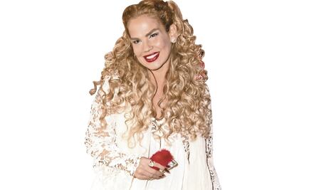 Los Aristemo abonan al regreso de Niurka a Televisa