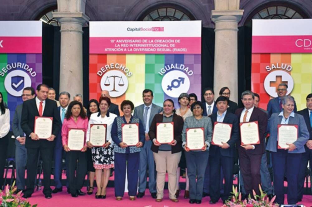 Festejo. Se celebraron los 10 años de la creación de la RIADS con un boleto del Metro (CDMX)