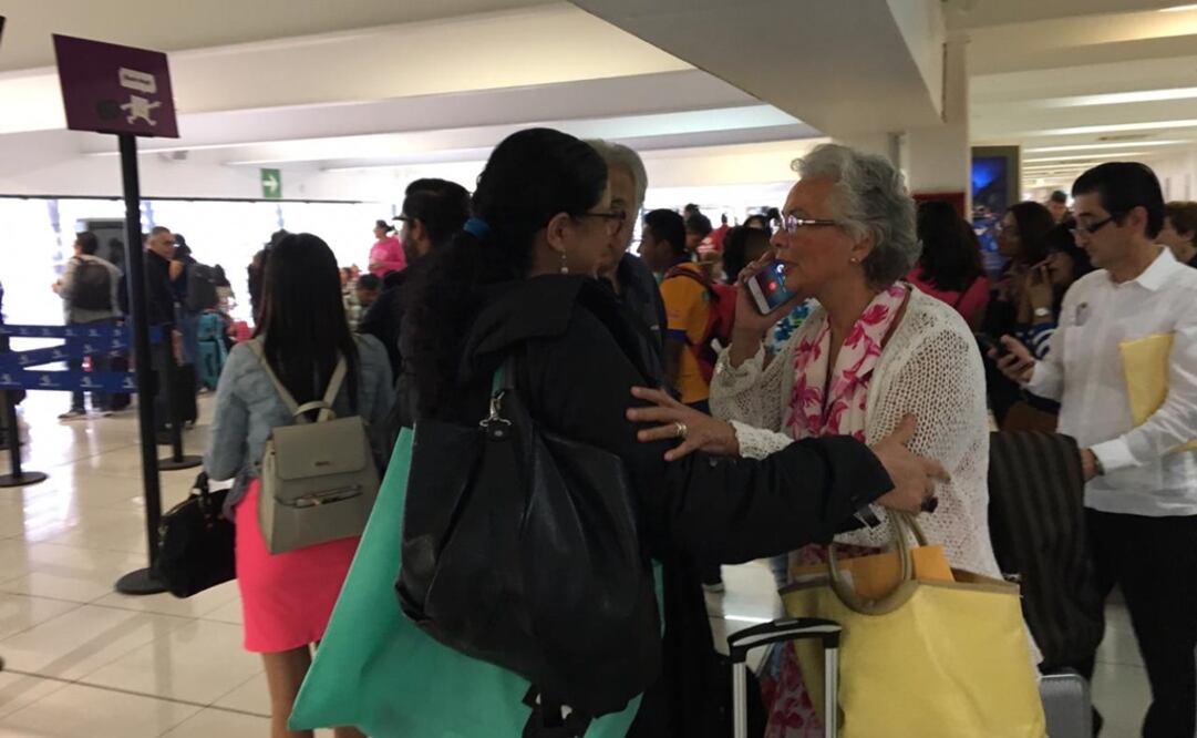La titular de Segob, Olga Sánchez Cordero en el AICM. Foto: Alberto Morales/EL UNIVERSAL 