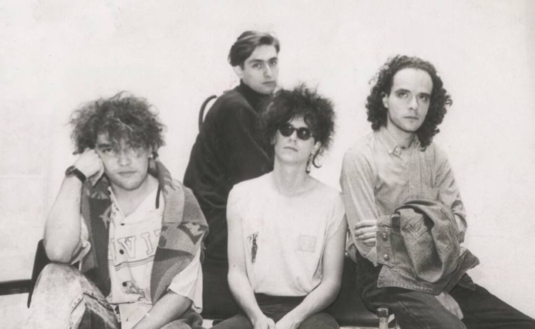Tras el proyecto de Las insólitas imágenes de Aurora, en 1986 Saúl Hernández comenzó con la creación de un nuevo grupo, llamado Caifanes. Su primer cómplice fue Diego Herrera y después se les unió Sabo Romo  FOTO: ARCHIVO/ EL UNIVERSAL 
