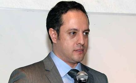 Luis Bernardo Tovar toma posesión como nuevo director del Instituto de Fisiología Celular de la UNAM