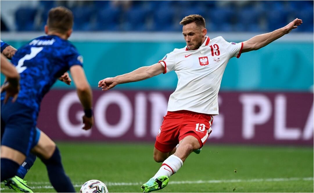 La Selección de Polonia expulsa jugador por tener contrato con equipo ruso - FOTO: AP