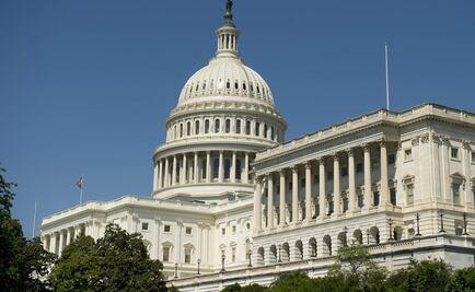 Congreso de EU aprueba paquete de infraestructura de Biden