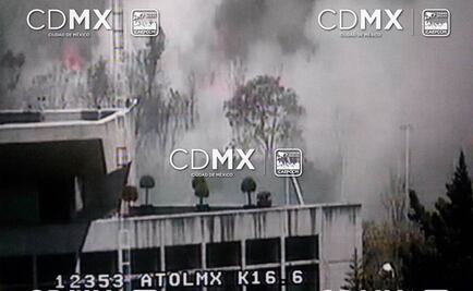 Reportan incendio en lote baldío en Lomas de Santa Fe