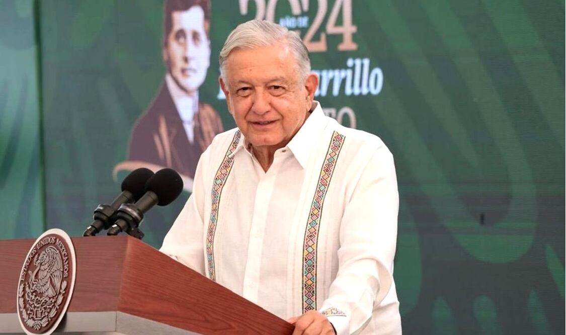 López Obrador llamó a que se garantice a la población mexicana la información “y no editorializar, nada más la pura información”. Foto: especial