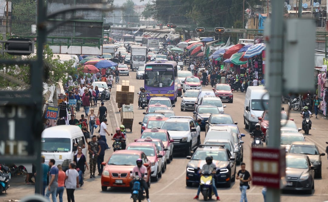 CONTINGENCIA FASE 1. Al rebasar los índices contaminantes (156) permitidos, se activó la fase 1 de contingencia ambiental para el valle de Mexico.
Foto: Valente Rosas