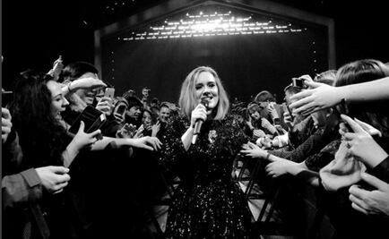 Adele canta con niña autista 