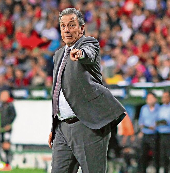 El entrenador cementero espera que el Azul será la locura el sábado (JORGE BARAJAS. IMAGO7)