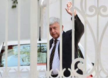 AMLO y su equipo se alistan para reunión con delegación de Canadá