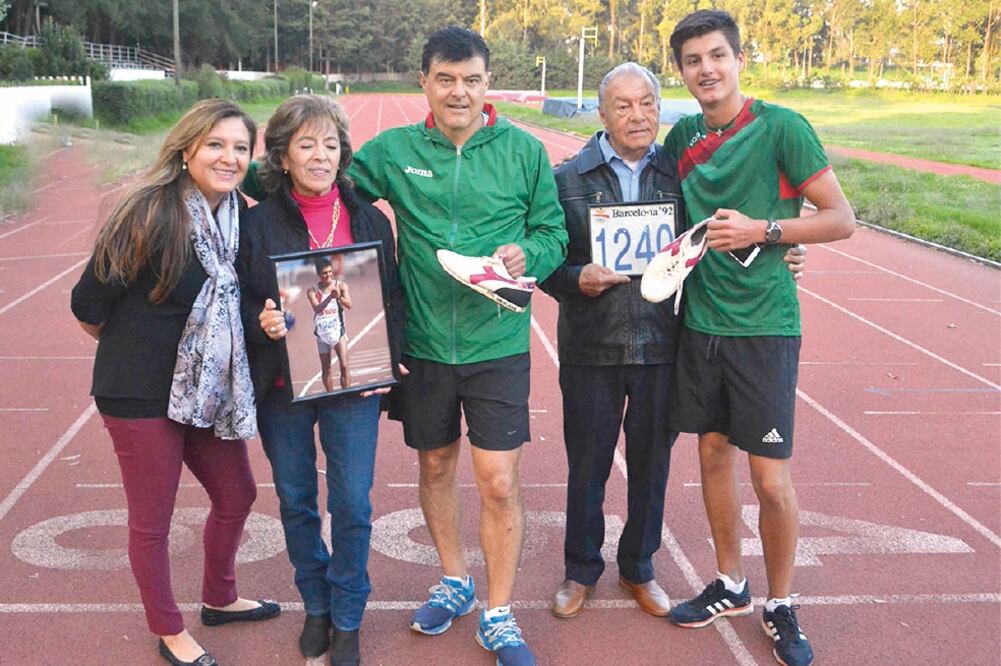 La familia Mercenario se reunió en el COM para celebrar la gesta (MARIANO RÍOS. COM)