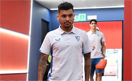 Tecatito Corona es operado con éxito, pero permanecerá en el hospital 