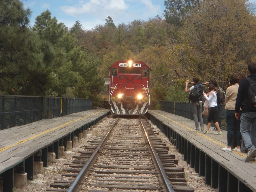 En el Día del Ferrocarrilero te mostramos los trayectos que puedes recorrer en ferrocarril. (Fotos: Archivo)