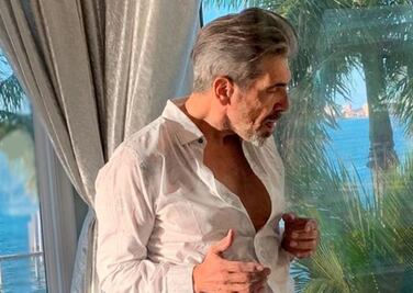 Fans se toman fotos con las cenizas de Diego Verdaguer