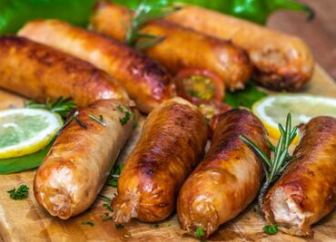 Por qué no debes cenar salchichas