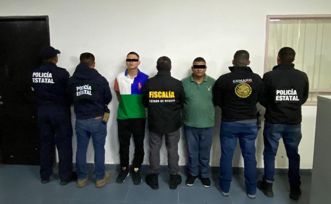 Christian “N”, de 38 años, y Luis “N”, de 23, fueron presentados ante la Fiscalía Especializada en Homicidios, con sede en Tlalnepantla, donde se inició una carpeta de investigación. Foto: Especial