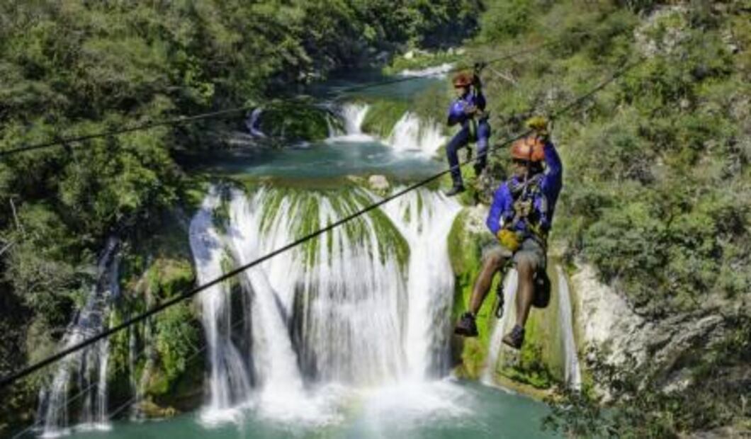 Vuela sobre la cascada de Micos, ¡en bicicleta!