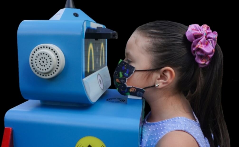 Chivas se apoya en robot para detección de síntomas probables de Covid-19