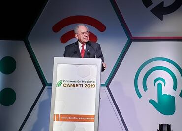 En 4 años, chinos hicieron un aeropuerto y el de Texcoco llevaba 20%: Jiménez Espriú