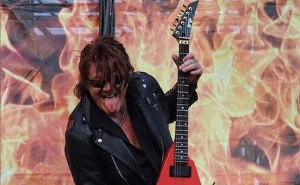 Le roban la computadora a Kai Hansen, vocalista de Helloween; él le da dos opciones al ratero