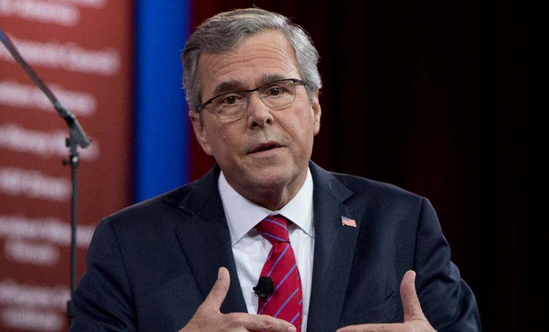Jeb Bush es hijo de George Herbert Bush y hermano de George Walker Bush, ambos ex presidentes de Estados Unidos (Archivo. EL UNIVERSAL)